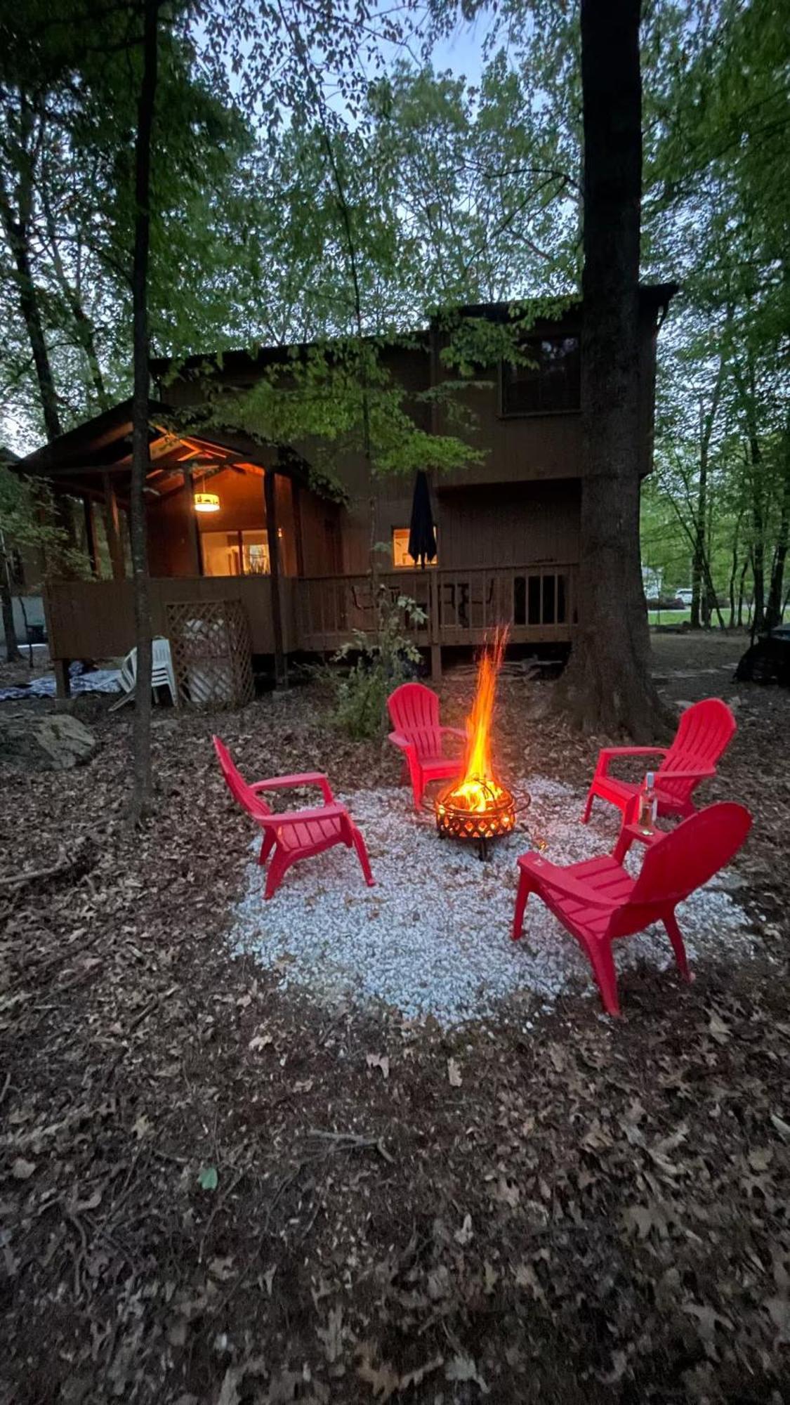 Cozy Cabin At Poconos With Hot Tub And Fire Pit East Stroudsburg Exterior foto